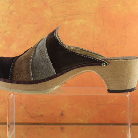 Vintage Suede and Wood Clogs - Picture 4 of 16